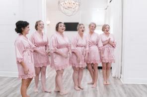 Geschenke für die Trauzeugen - Bademantel - Mychelle LeVan Photography