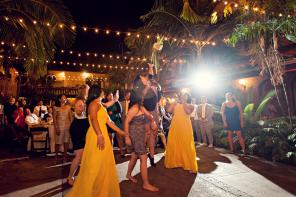 Real Wedding - Sonnige Hochzeit unter Palmen - 47