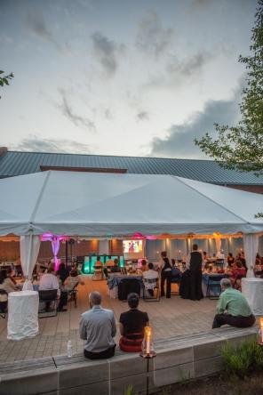 Real Wedding - Sommerhochzeit in Blau - 40