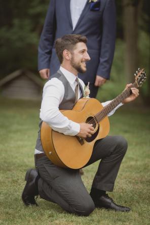 Real Wedding - Fröhliche Hochzeit im Garten - 24