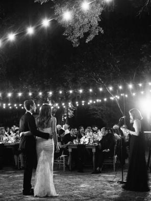 Real Wedding - Glamouröse Hochzeit in Schwarz & Gold - 52