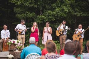Real Wedding = Liebevolle DIY-Hochzeit auf dem Land = 30