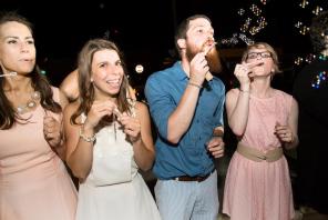 Real Wedding - Rustikale Hochzeit im alten Bahnhof - 49