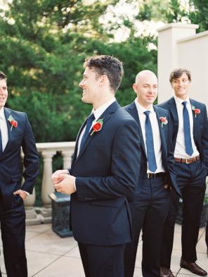 Real Wedding - Malerische Hochzeit in Weinrot - 15