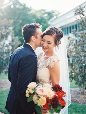 Real Wedding - Malerische Hochzeit in Weinrot - 24