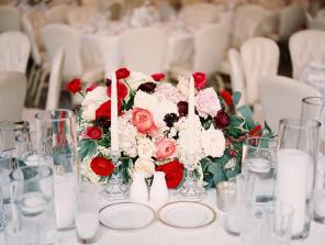 Real Wedding - Malerische Hochzeit in Weinrot - 34