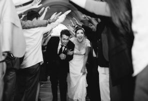 Real Wedding - Malerische Hochzeit in Weinrot - 47