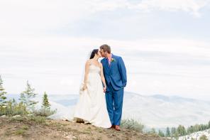 Real Wedding - Farbenfrohe Hochzeit in den Bergen - 22