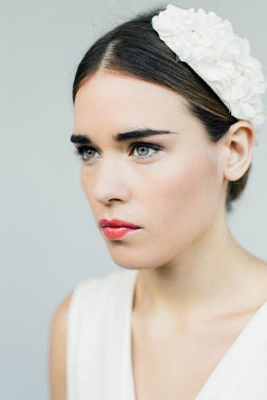 Brautfrisur mittellange Haare - BelleJulieShop via Etsy 13