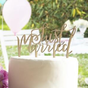 Tortenfiguren zur Hochzeit - cake-topper-hochzeit-aus-holz-just-married - SalesGuide24 Marketing GmbH