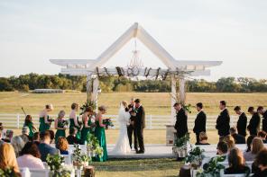 Real Wedding - Eindrucksvolle Hochzeit in Smaragdgrün - 26