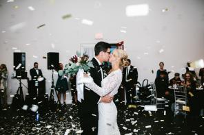 Real Wedding - Eindrucksvolle Hochzeit in Smaragdgrün - 38