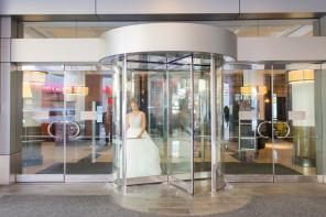 Real Wedding - Moderne Hochzeit im Rathaus von San Francisco - 07