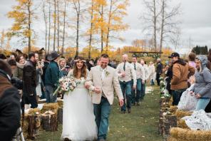 Real Wedding = Rustikale Country-Hochzeit im Herbst  = 32