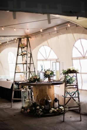 Real Wedding = Rustikale Country-Hochzeit im Herbst  = 34