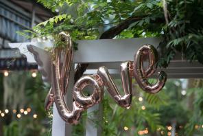 Real Wedding - Stimmungsvolle Gartenhochzeit in Familientradition - Corner House Photography 15