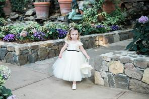 Real Wedding = Romantische Hochzeit in Schwarz-Weiß = Derek Chad Photography (23)