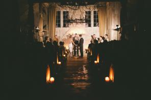Real Weddings - Goldfarbene Hochzeit im Winter - Onelove Photography (20)