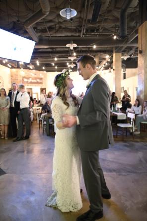 Real Wedding - Rustikale Hochzeit im Schnee - Hawkeye Photography (15)