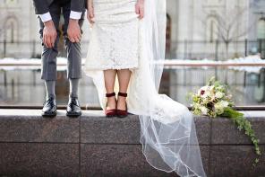 Real Wedding - Rustikale Hochzeit im Schnee - Hawkeye Photography (28)