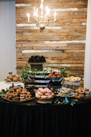 Catering & Partyservice - Mitternachtssnack auf der Hochzeit - 28 sarah libby photography