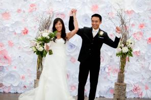 Dekoration der Location - Hochzeitsbogen für einen spektakulären Hintergrund bei Eurer Trauung - 16 Infused Studios