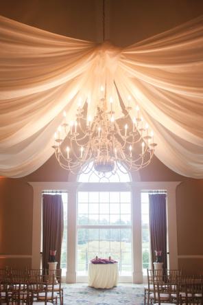 Real Wedding - Kate und Brian's farbenfrohe Hochzeit - Casey Hendrickson Photography 09