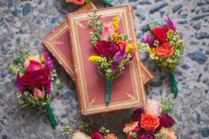 Real Wedding - Kate und Brian's farbenfrohe Hochzeit - Casey Hendrickson Photography 10