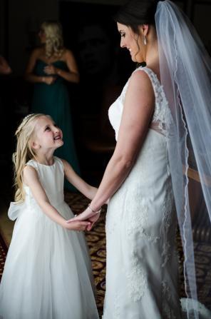 Real Wedding -  Klassische Hochzeit mit grünen Akzenten - 09