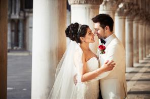 Real Wedding - Elina und Amirs glamouröse Hochzeit in Venedig  - 45