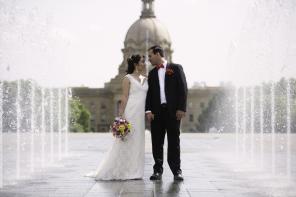 Real Wedding - Jennifer und Simons bunte & familiäre Hochzeit - 43