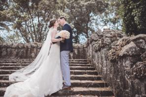 Real Wedding - Romantische Hochzeit auf einem Weingut in Neuseeland - LEVIEN & LENS PHOTOGRAPHY15