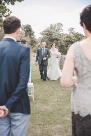 Real Wedding - Romantische Hochzeit auf einem Weingut in Neuseeland - LEVIEN & LENS PHOTOGRAPHY29