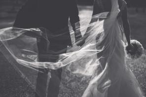 Real Wedding - Romantische Hochzeit auf einem Weingut in Neuseeland - LEVIEN & LENS PHOTOGRAPHY55