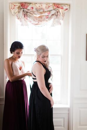 Real Wedding - Eine Vintage Gothic Hochzeit zum 10. Hochzeitstag - Sarah Bradshaw Photography12