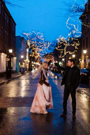 Real Wedding - Eine Vintage Gothic Hochzeit zum 10. Hochzeitstag - Sarah Bradshaw Photography81