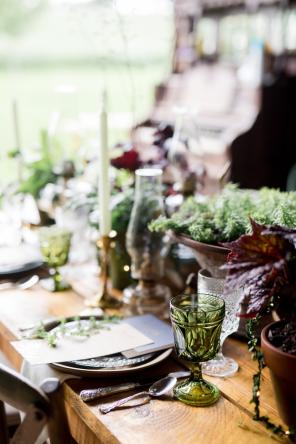 Styled Shoot - Greenery Hochzeitstrend: Hochzeitsdeko für den Herbst - DanielleCoonsPhotography45