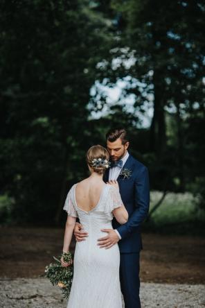 Real Wedding - Romantische Farmhochzeit in Schweden - Loke Roos Photography (52)