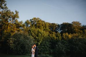 Real Wedding - Romantische Farmhochzeit in Schweden - Loke Roos Photography (110)