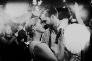 Real Wedding - Romantische Farmhochzeit in Schweden - Loke Roos Photography (114)