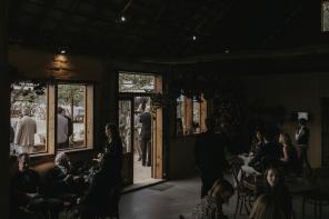 Real Wedding - Amys und Bronson mediterran schicke Hochzeit  - Oli Sansom Weddings   (93)