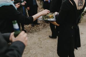 Real Wedding - Amys und Bronson mediterran schicke Hochzeit  - Oli Sansom Weddings   (87)