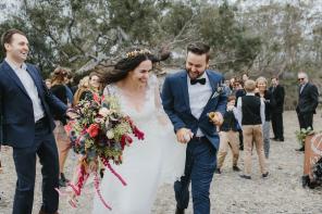 Real Wedding - Amys und Bronson mediterran schicke Hochzeit  - Oli Sansom Weddings   (72)