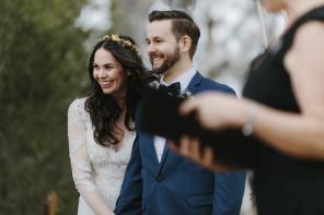 Real Wedding - Amys und Bronson mediterran schicke Hochzeit  - Oli Sansom Weddings   (61)