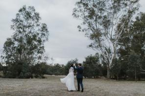 Real Wedding - Amys und Bronson mediterran schicke Hochzeit  - Oli Sansom Weddings   (127)