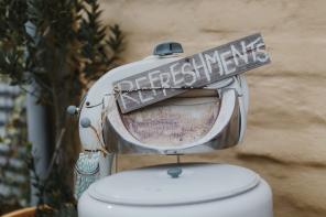 Real Wedding - Amys und Bronson mediterran schicke Hochzeit  - Oli Sansom Weddings   (116)