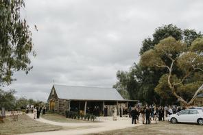 Real Wedding - Amys und Bronson mediterran schicke Hochzeit  - Oli Sansom Weddings   (43)