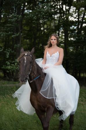 Styled Shoot - Märchenhafte Hochzeitsinspiration mit Pferd - Love Is All You Need Photography(33)