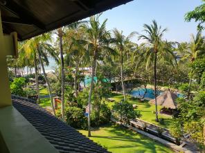 Flitterwochen auf Bali Galerie - InterContinental Bali - Balkon View