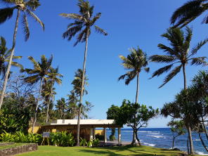 Flitterwochen auf Bali Galerie - Alila Manggis - Yoga mit Meerblick